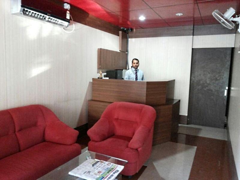 Oyo 11945 Hotel Glory Palace Indore Buitenkant foto