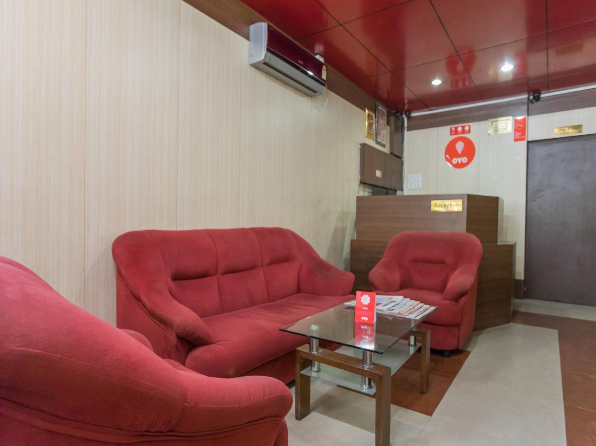 Oyo 11945 Hotel Glory Palace Indore Buitenkant foto