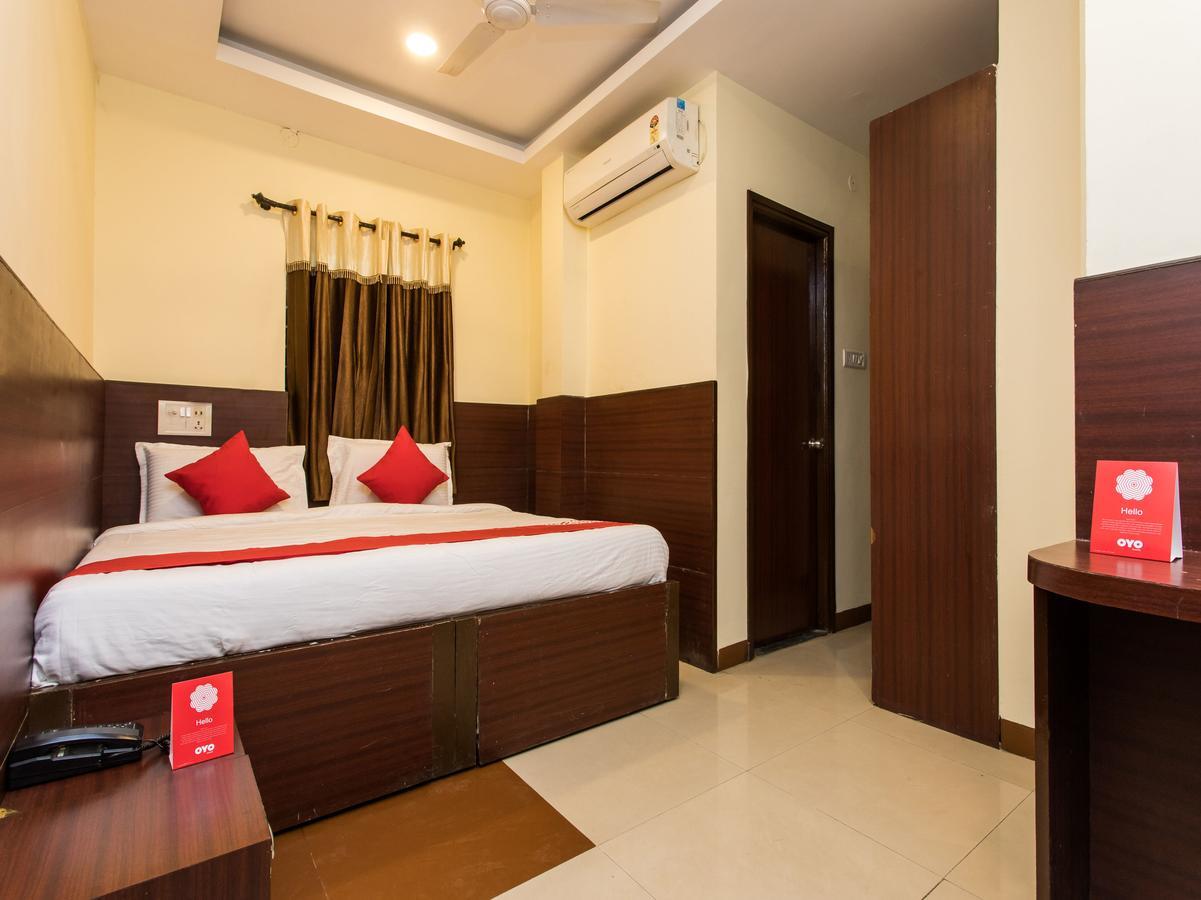 Oyo 11945 Hotel Glory Palace Indore Buitenkant foto